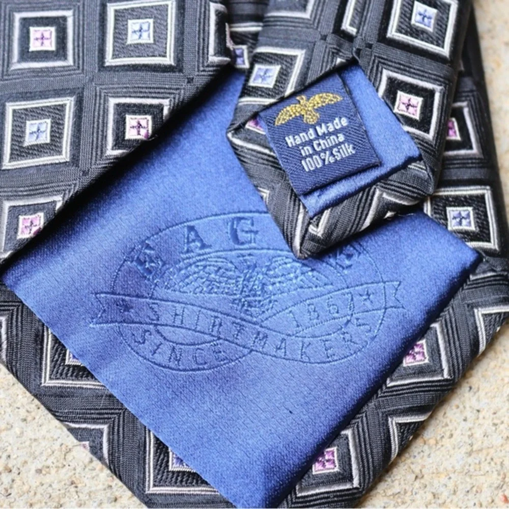 Eagle shirtmakers men’s necktie black silk‎ geometric pattern
